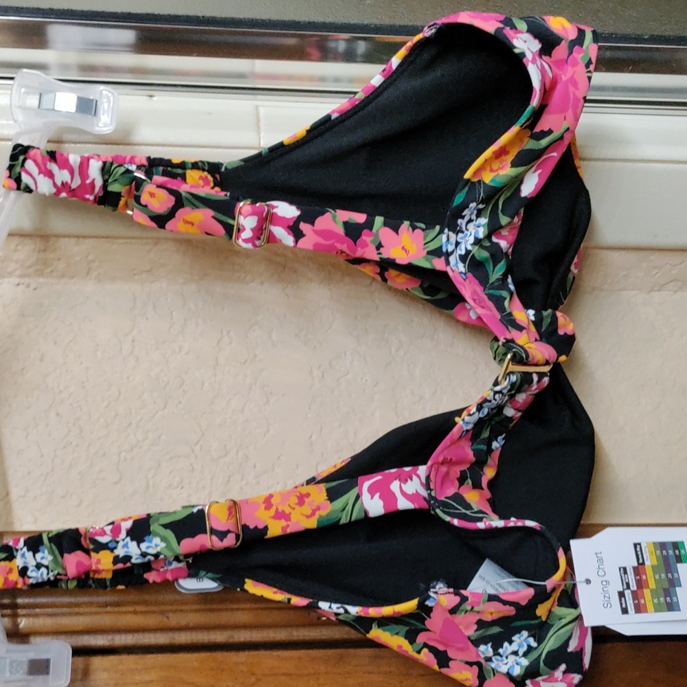 🫧Time and Tru. Knot Front Swim Top - Picture 6 of 11